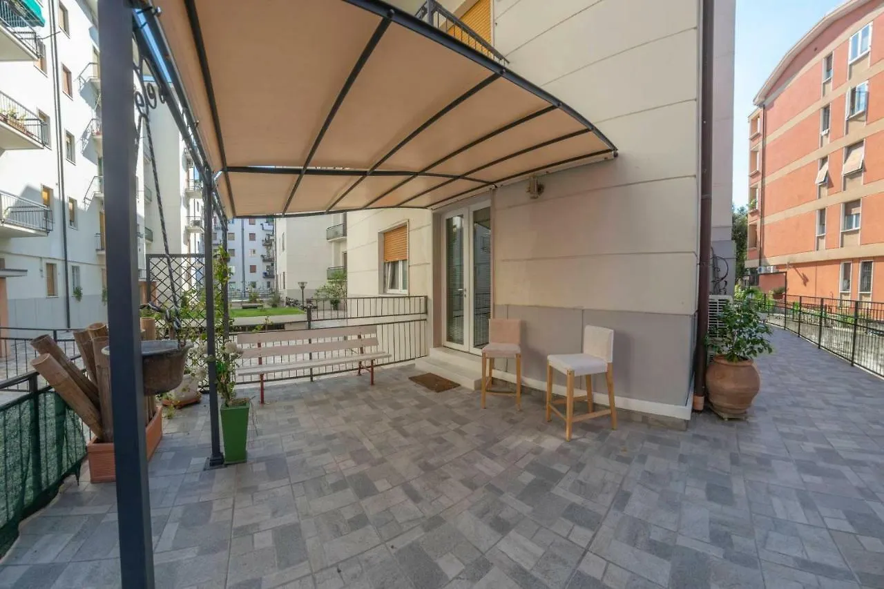 Guest house Minimal Chic Hotel Verona Italy